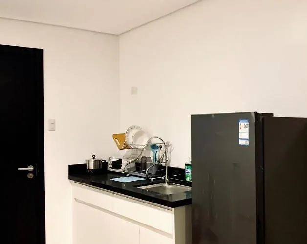 In Meridian With Netflix And Wifi, Near Ayala And It Park U03 Aparthotel Cebu